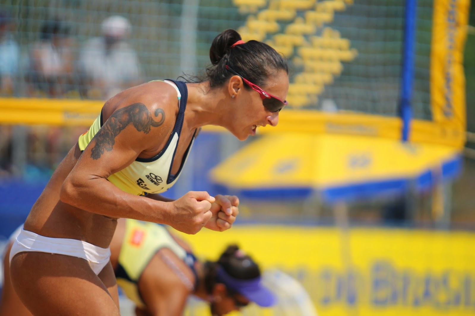 Atleta representa BC em circuito de vôlei de praia