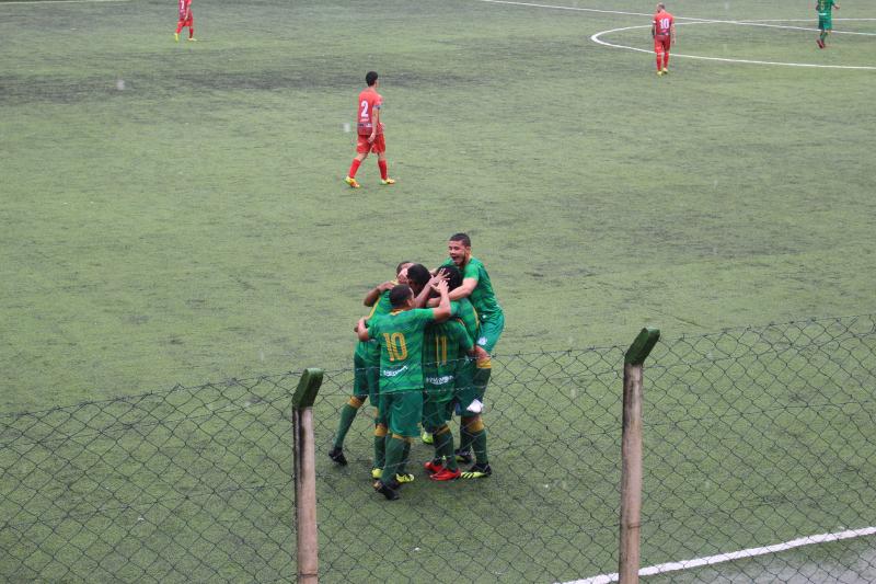 Barroso goleia e Barra empata em estreias na Serie B do Catarinense