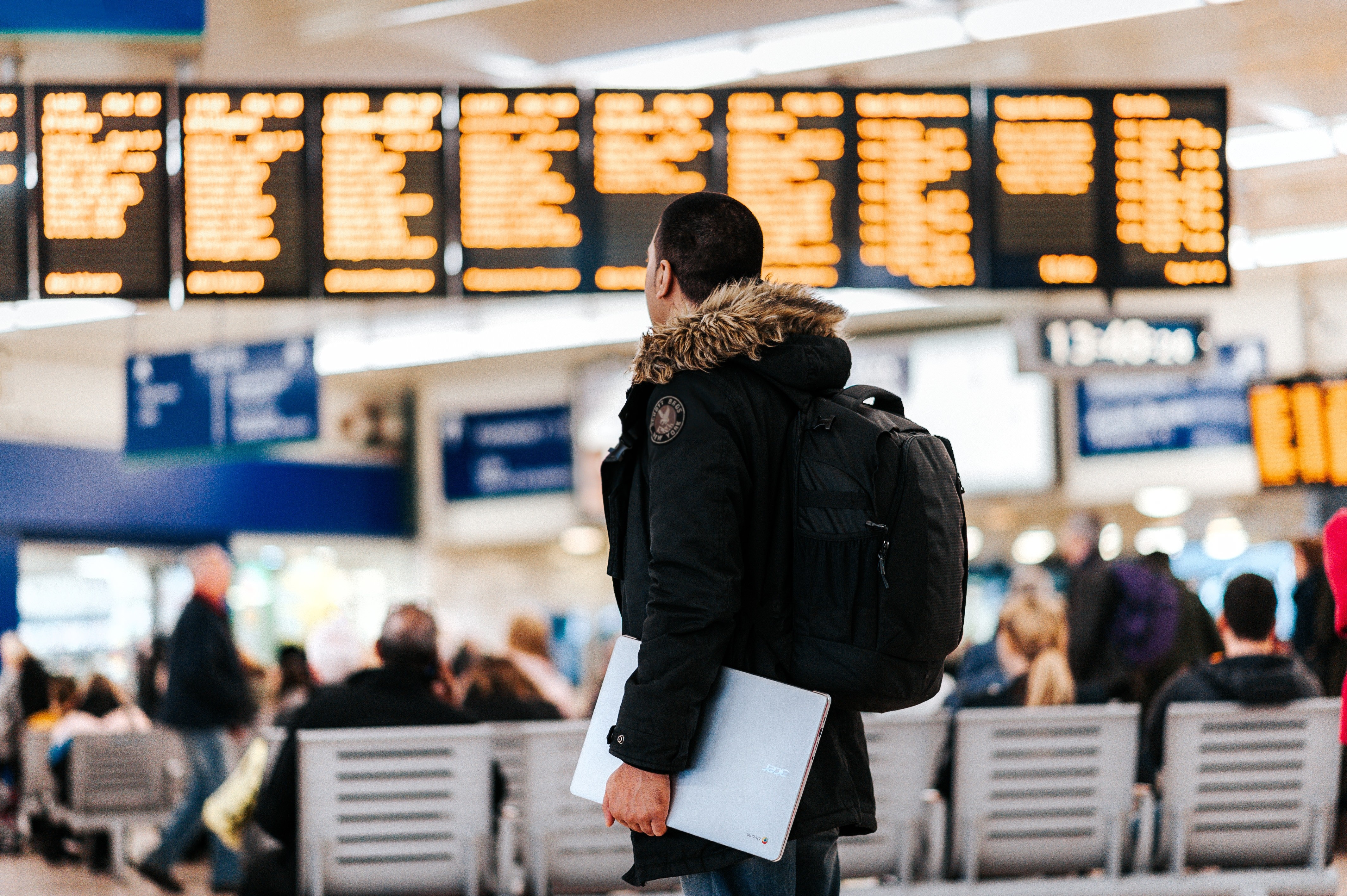 Viajar: É melhor planejar sozinho ou com a ajuda de uma agência?