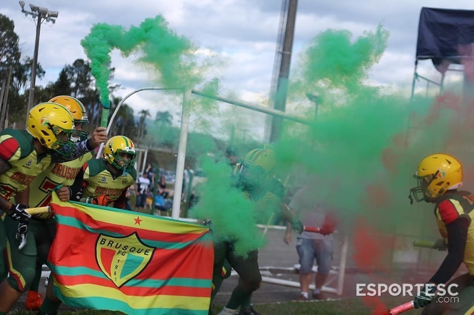 Brusque Weavers e a cena do futebol americano em SC